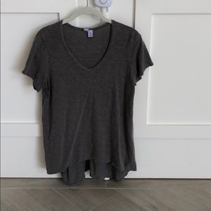 Short sleeve slanted hem